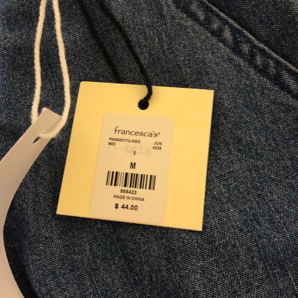 Francesca’s shorts - Picture 3 of 3